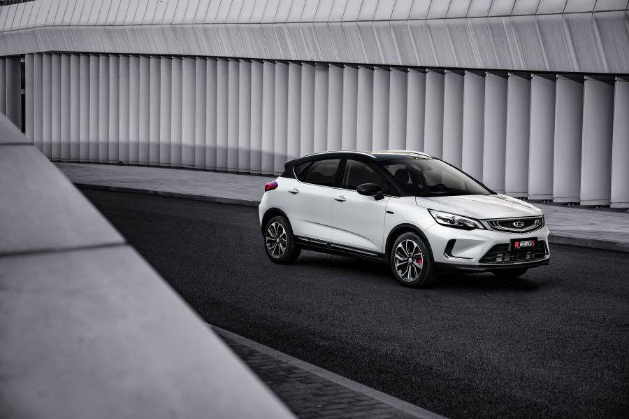  Geely Emgrand GS Dynamic (FE-7) 2019 года  (фото 10 из 16)